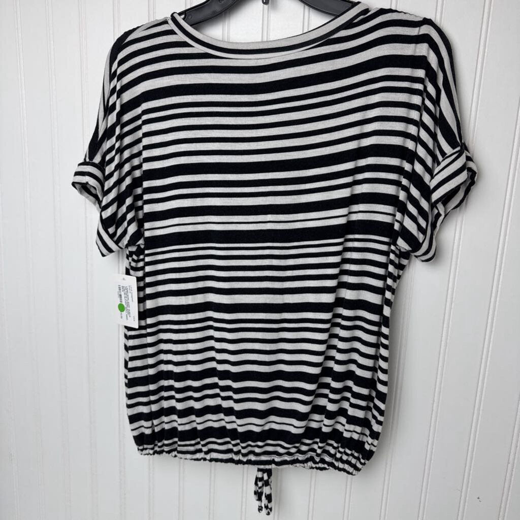 STRIPED SHORT SLEEVED