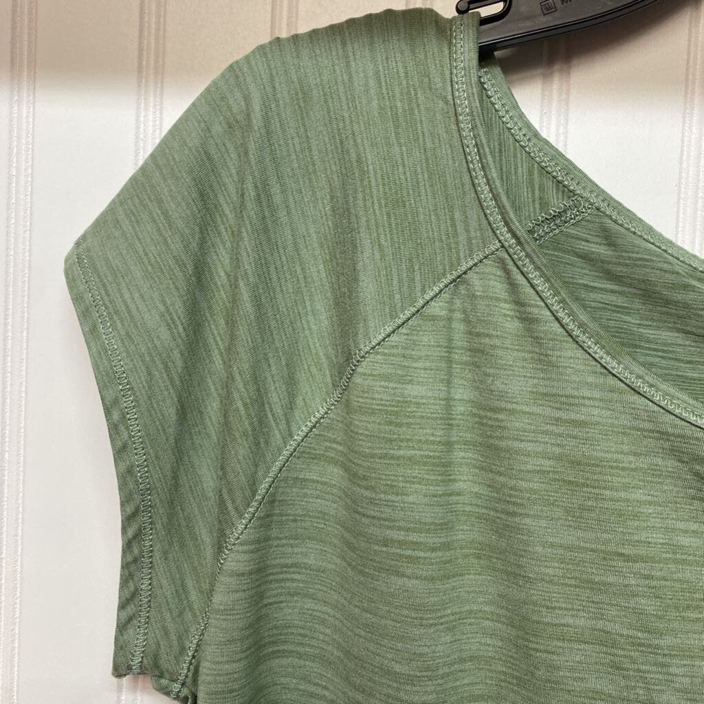 CAP SLEEVED TOP