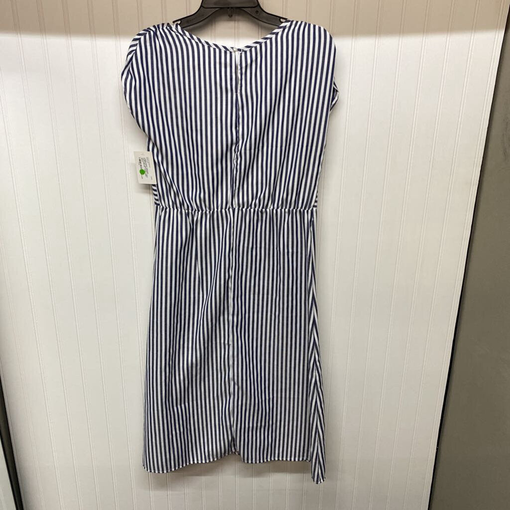 V NECK CAP SLEEVED