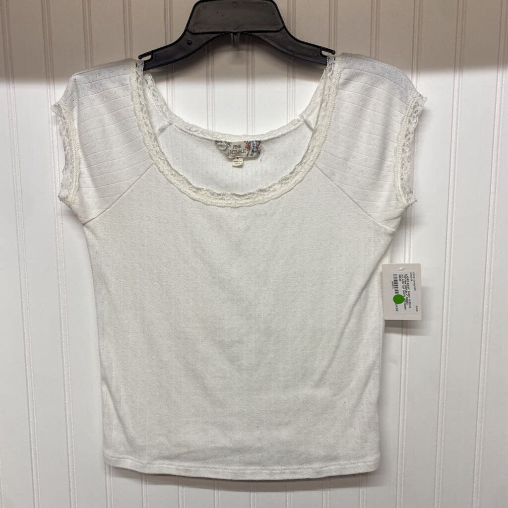 RIBBED W/LACE TOP