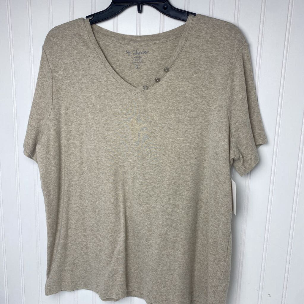 SHORT SLEEVED V NECK TEE