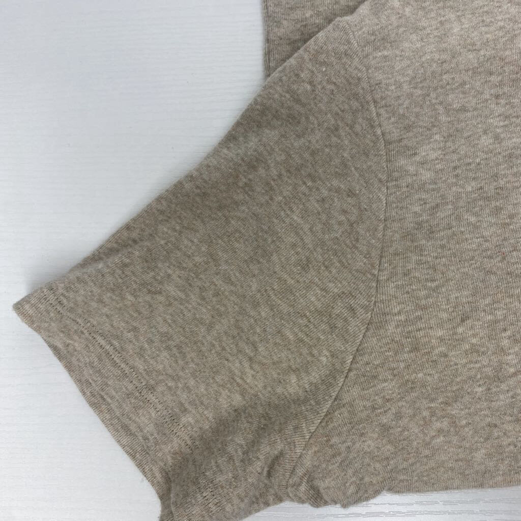 SHORT SLEEVED V NECK TEE