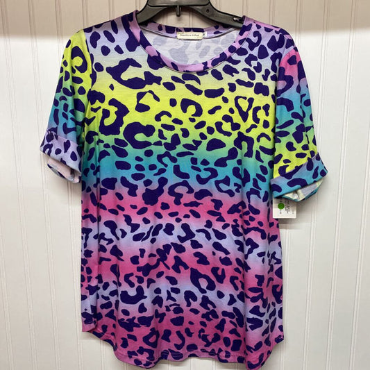 SHORT SLEEVED TOP