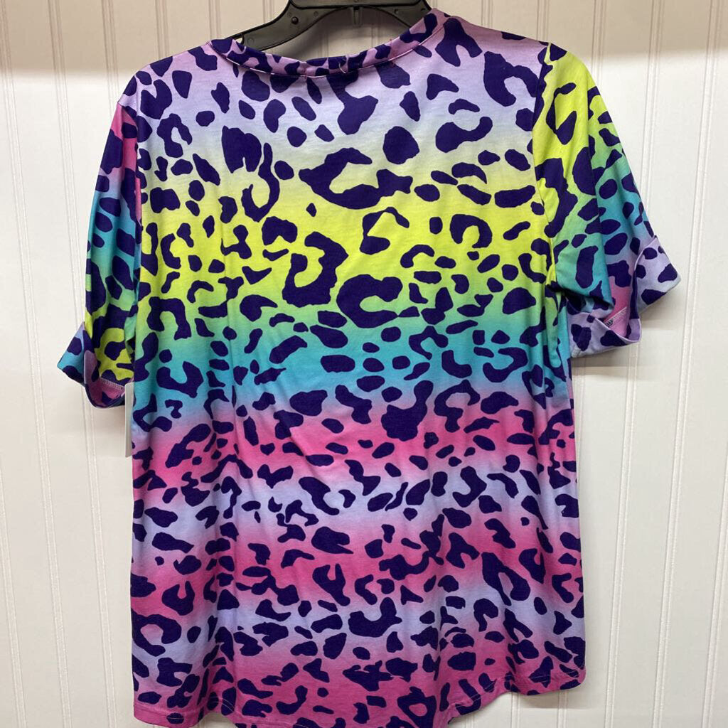 SHORT SLEEVED TOP
