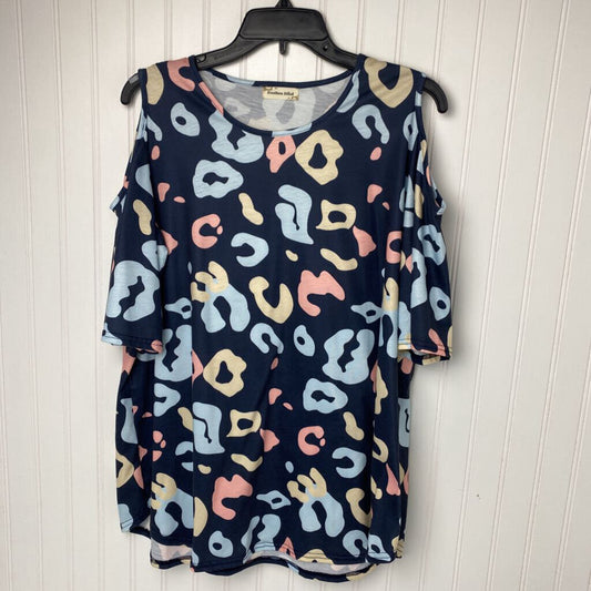 SHORT SLEEVED TOP