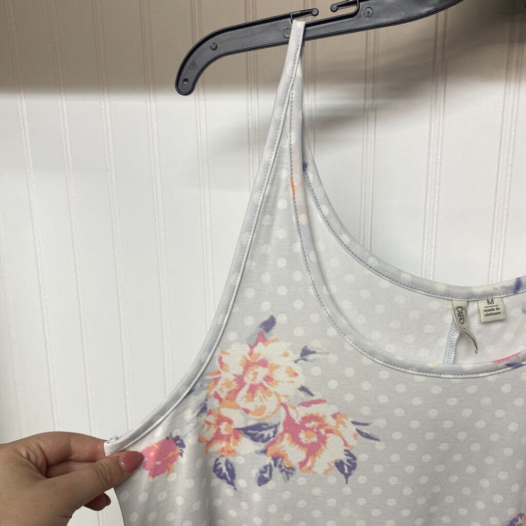 SLEEVELESS TUNIC TOP