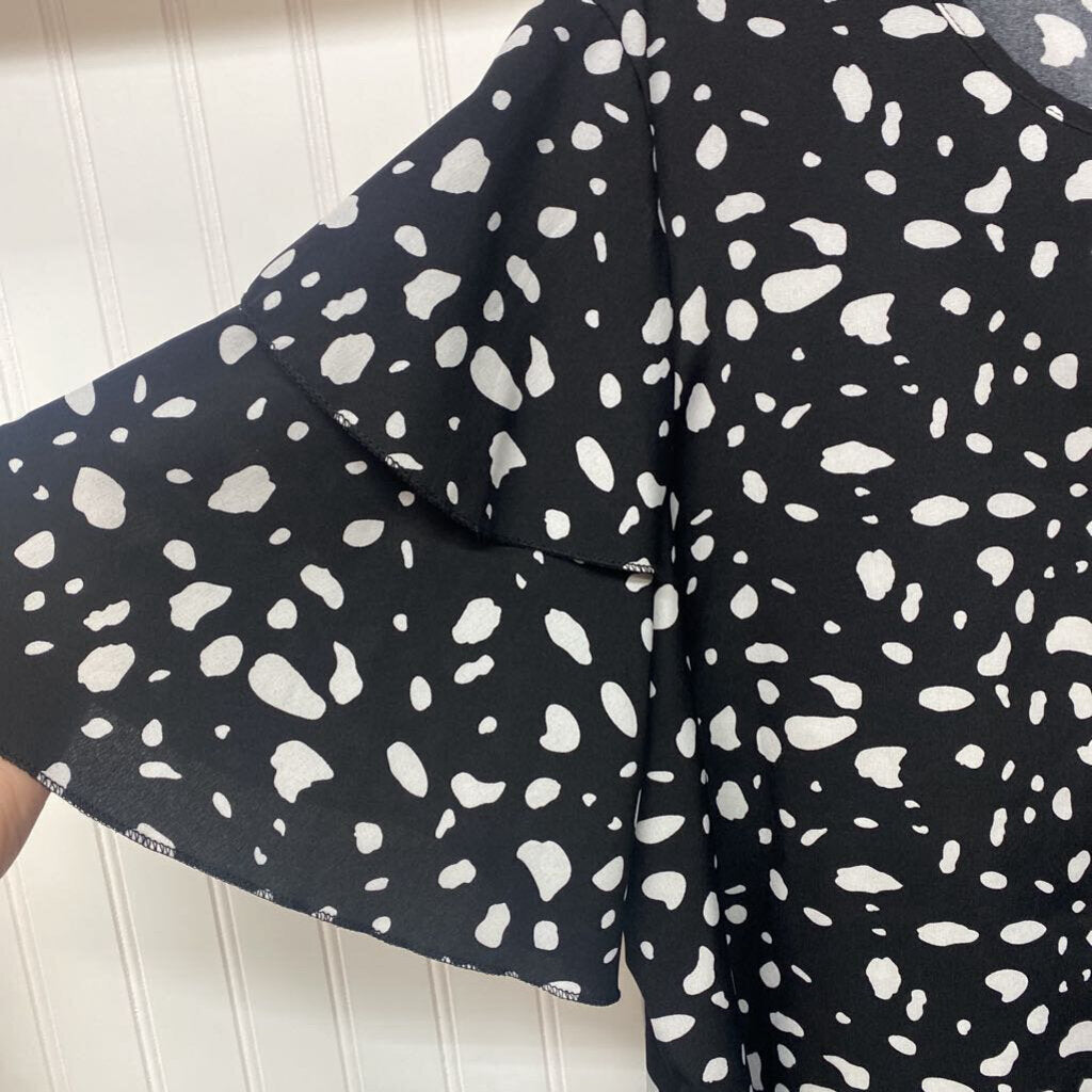 SLEEVLESS SHORT DRESS