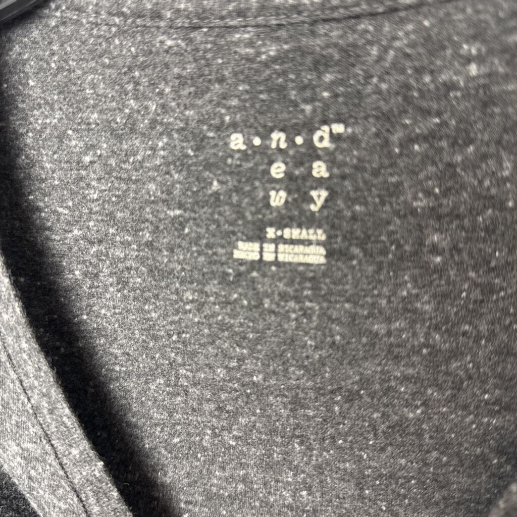 SHORT SLEEVE TEE