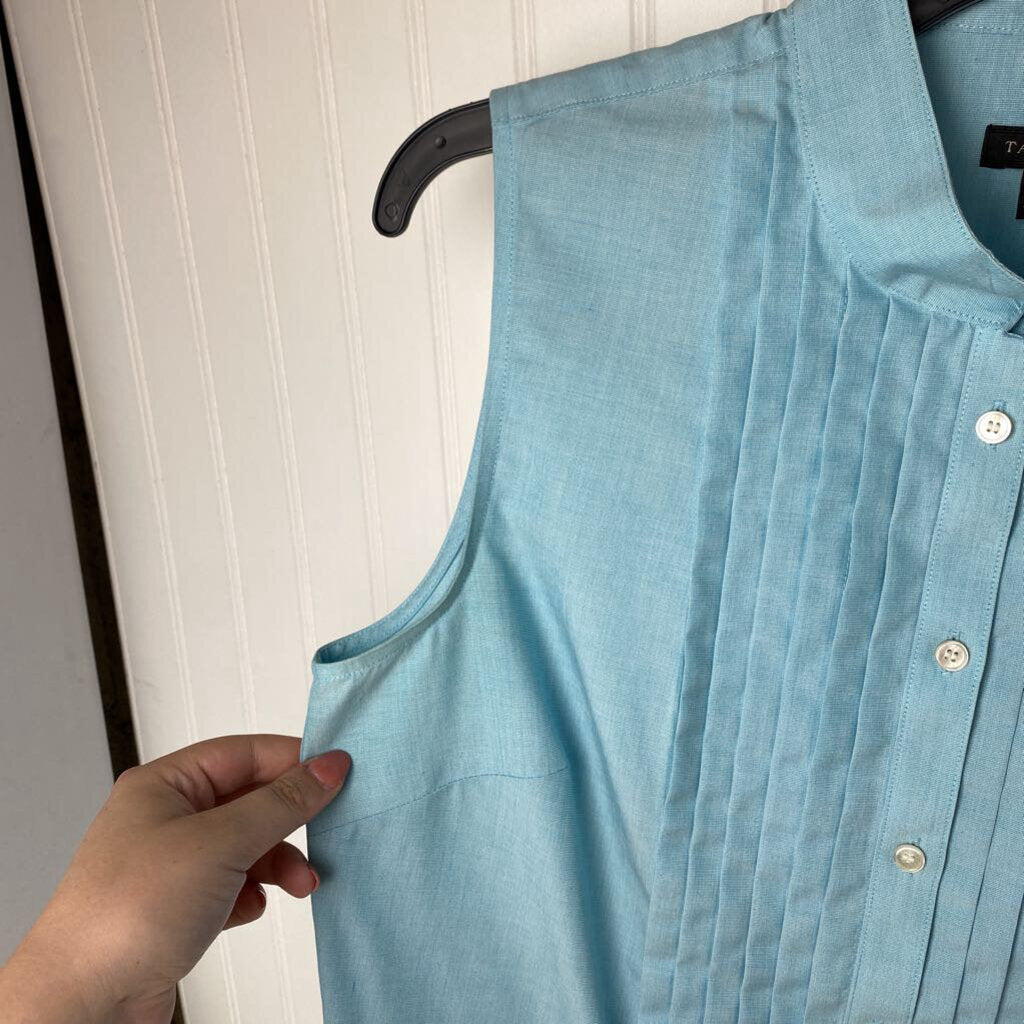 PLEATED SLEEVLESS TOP