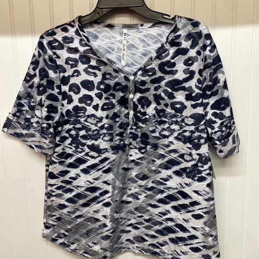 SHORT SLEEVE HENLEY TOP