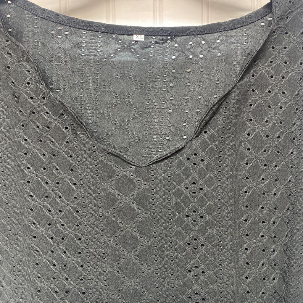 EYELET SHORT SLEEVED