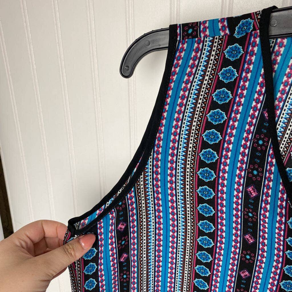 SLEEVELESS BLOUSE