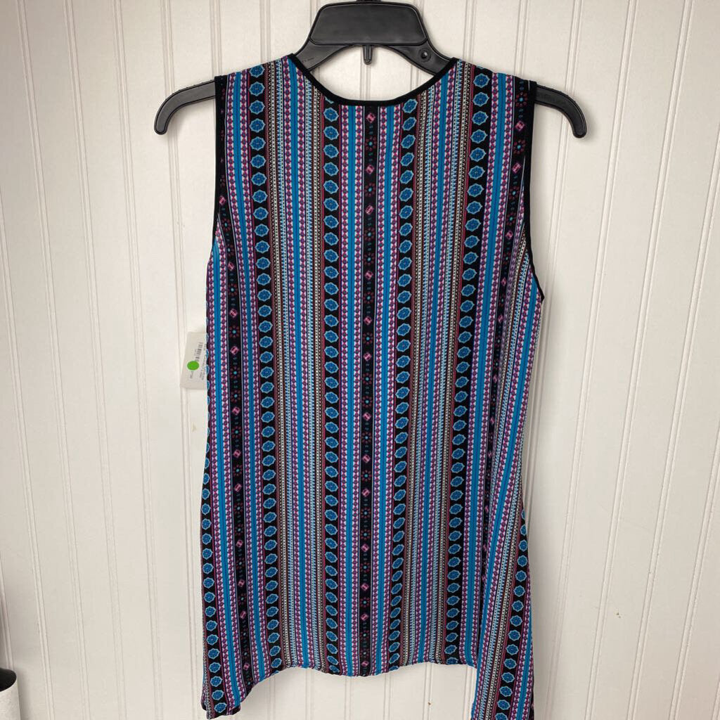 SLEEVELESS BLOUSE