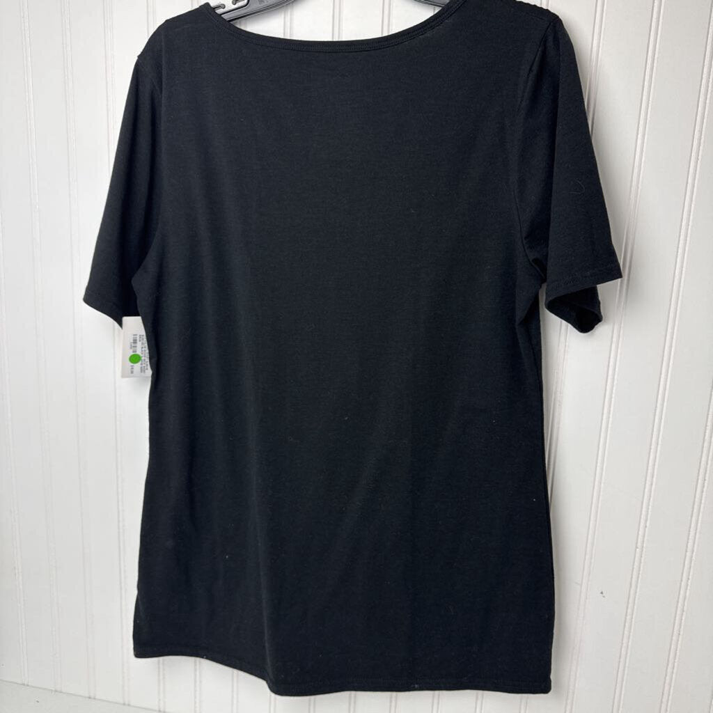 SCOOP NECK SHORT SLEEVED