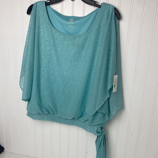 SLEEVELESS FLOWY BLOUSE