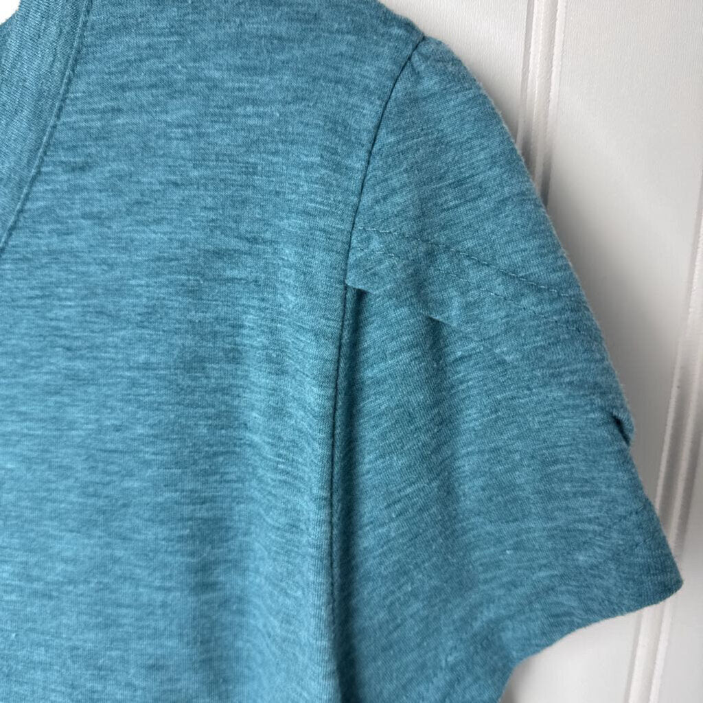 V NECK BASIC TEE
