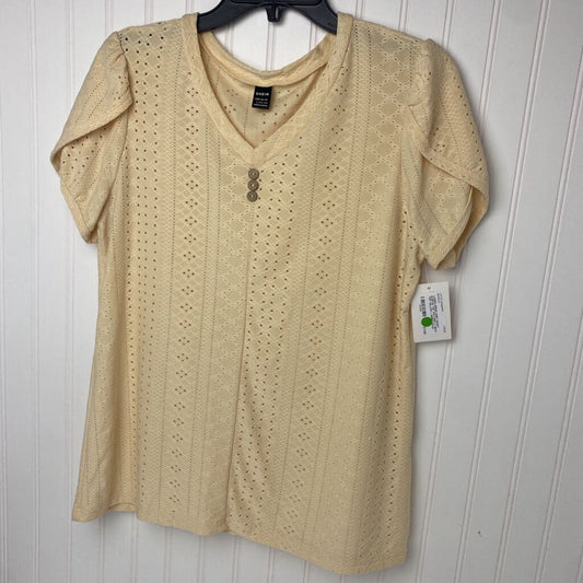 TEXTURED V NECK TOP