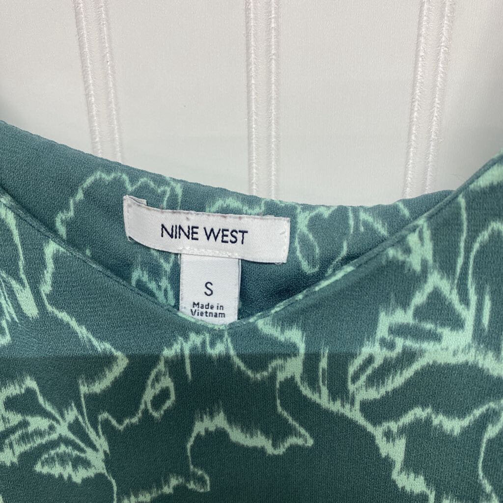 V NECK CAMI