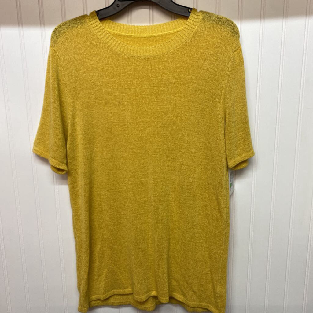 SHORT SLEEVE SUMMER SWEATER