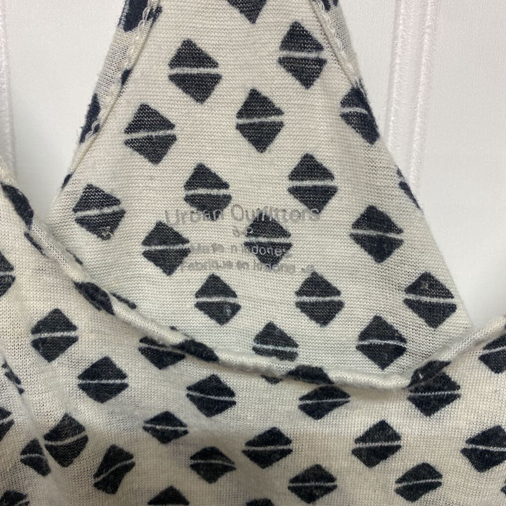PRINTED TANK TOP