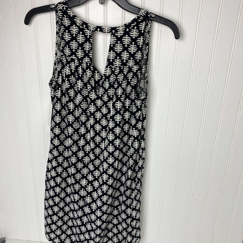 SLEEVELESS BLOUSE