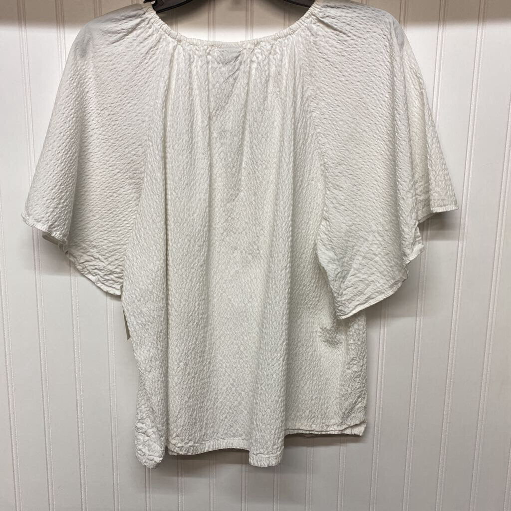 SHORT SLEEVE V NECK BLOUSE