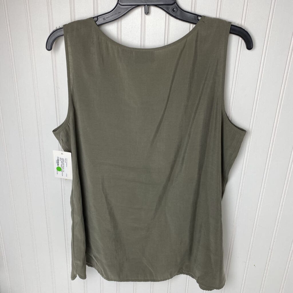 SLEEVELESS TOP