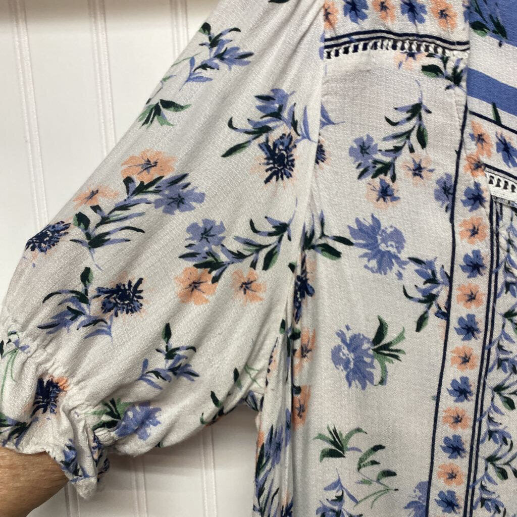 FLORAL SHORT SLEEVED