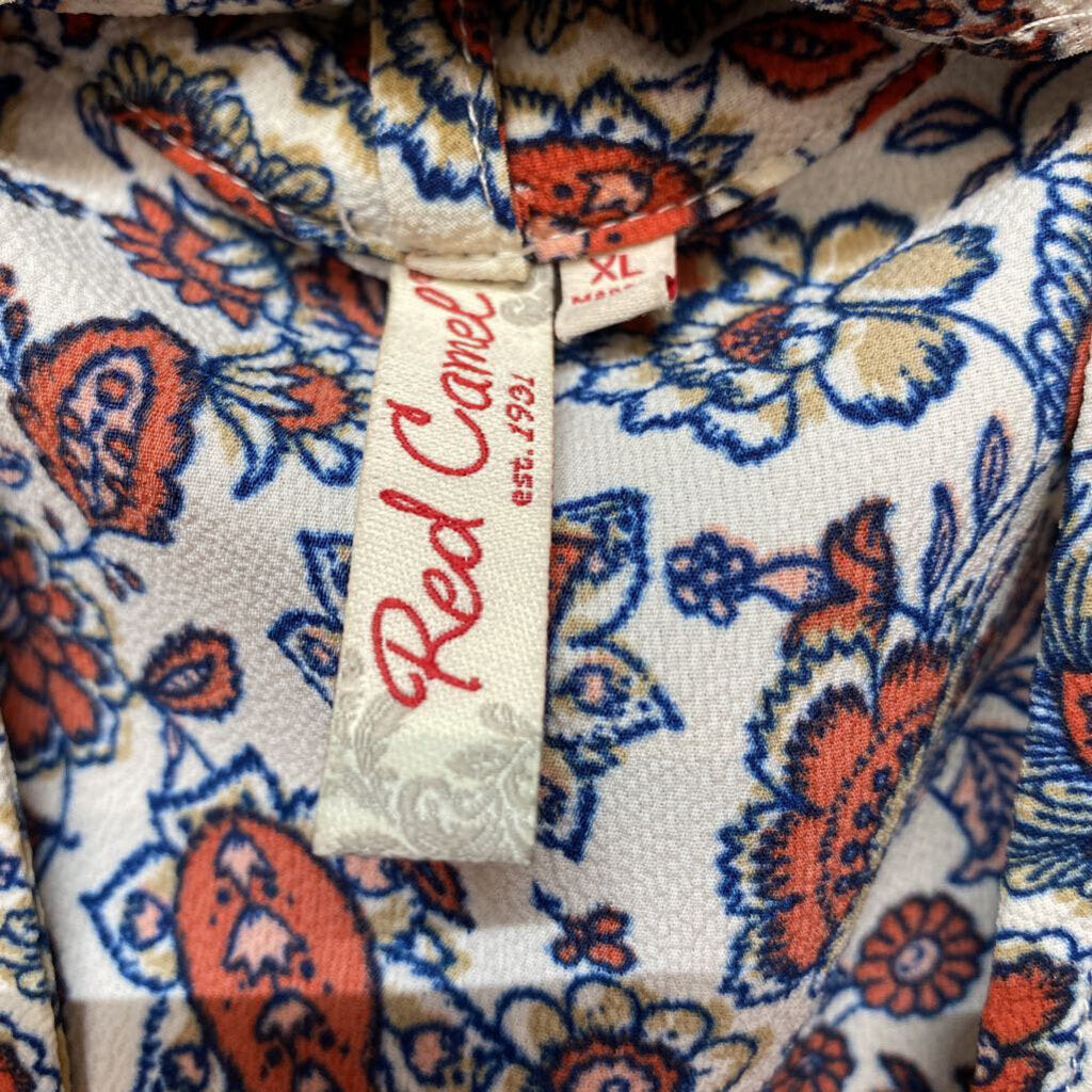 LADIES SLEEVELESS BLOUSE