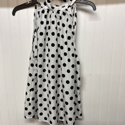 SLEEVELESS BLOUSE