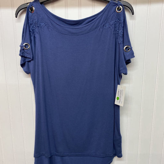 SLIT SHORT SLEEVED