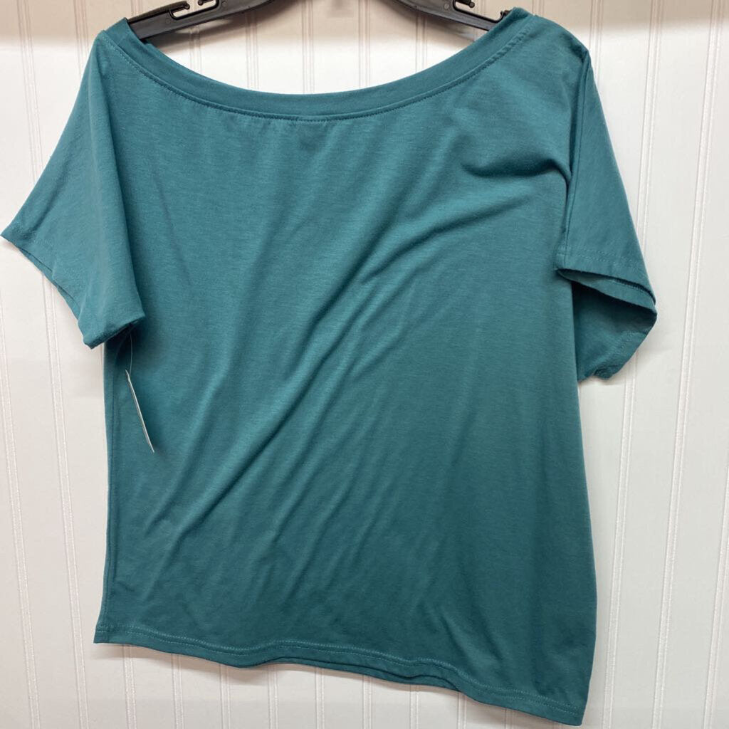 SOLID TEE