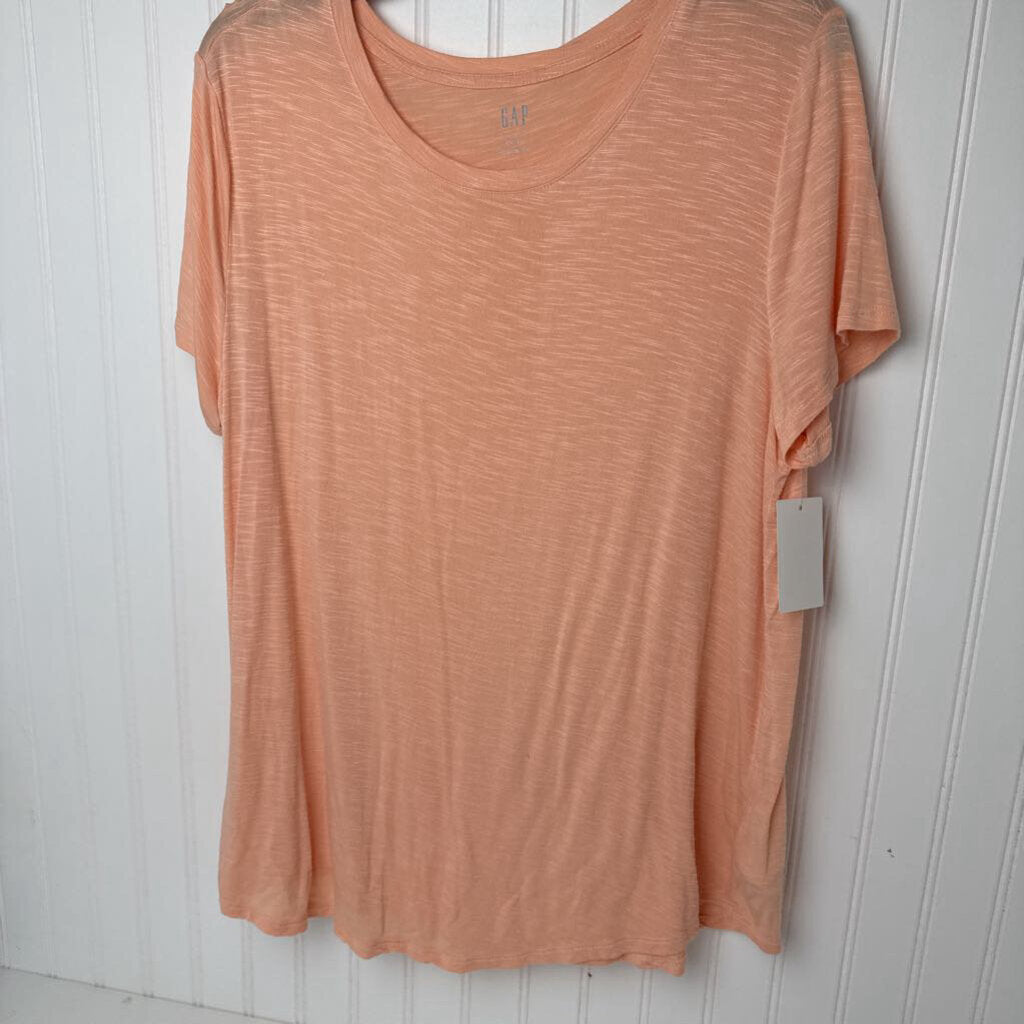 SHORT SLEEVED SHIRT