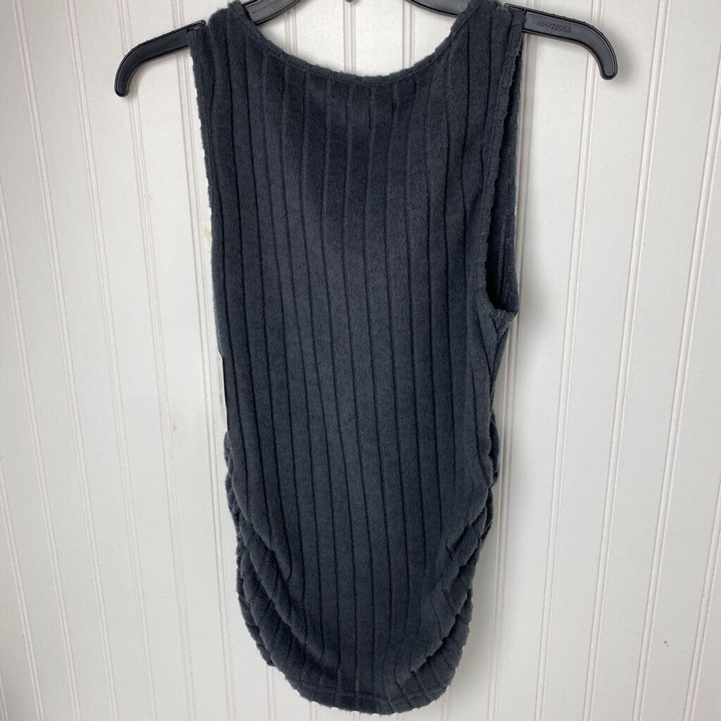 *GREY TANK TOP