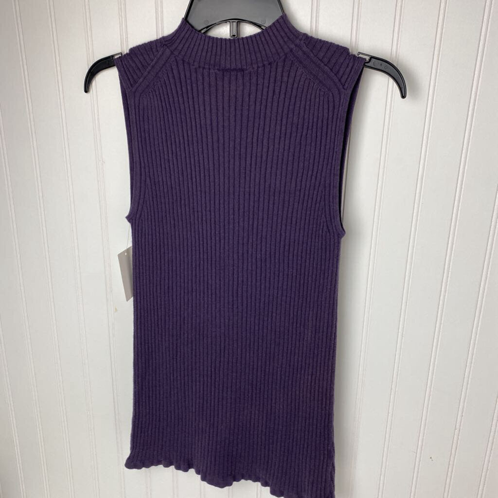 SLEEVELESS RIBBED KNIT TOP
