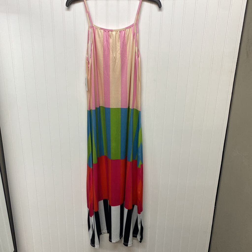 V NECK SLEEVELESS DRESS