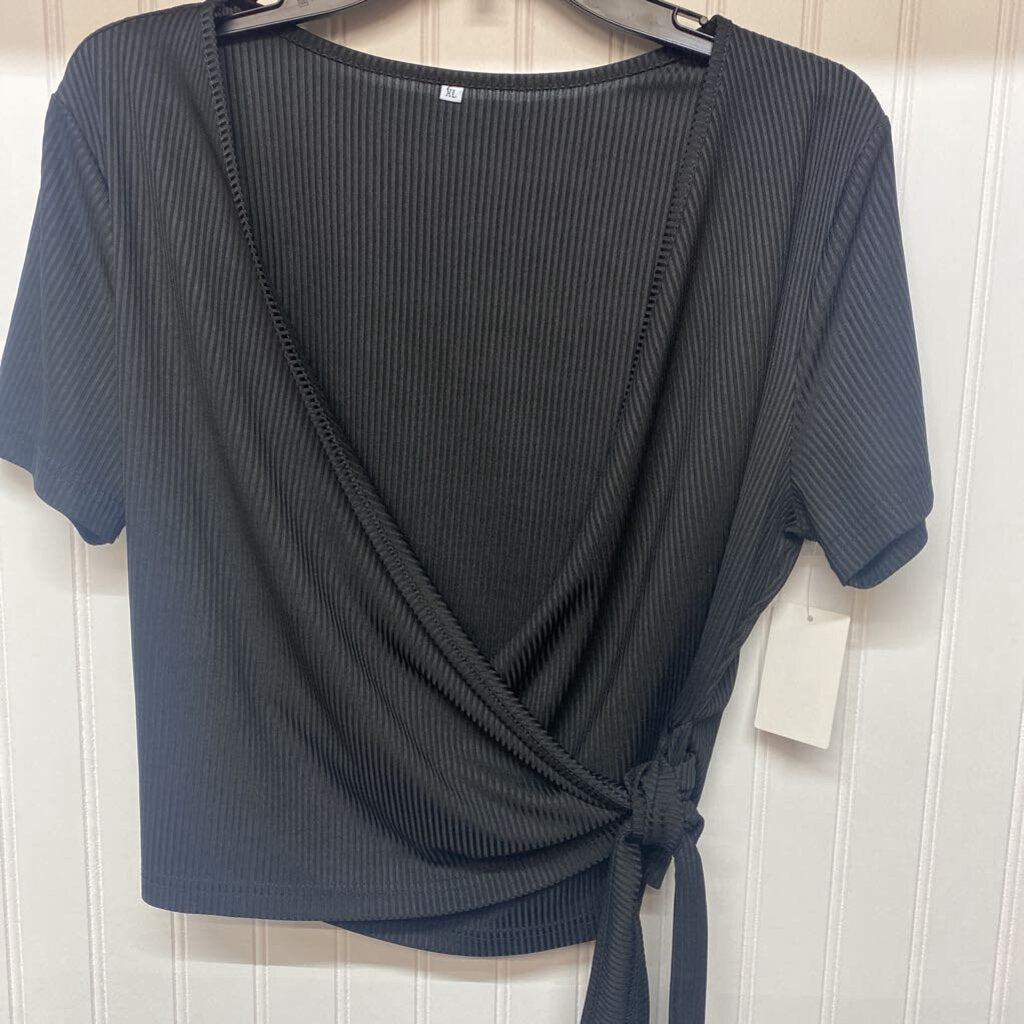 SHORT SLEEVE RIBBED WRAP TOP