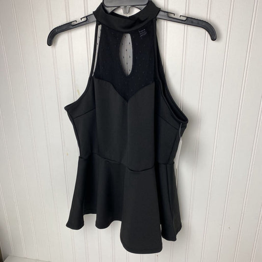 SLEEVELESS HALTER FLARE TOP