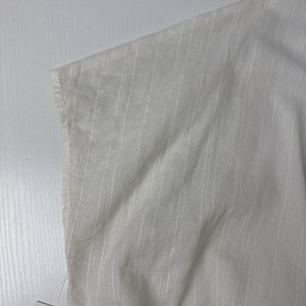SHORT SLEEVE DRESS SHIRT