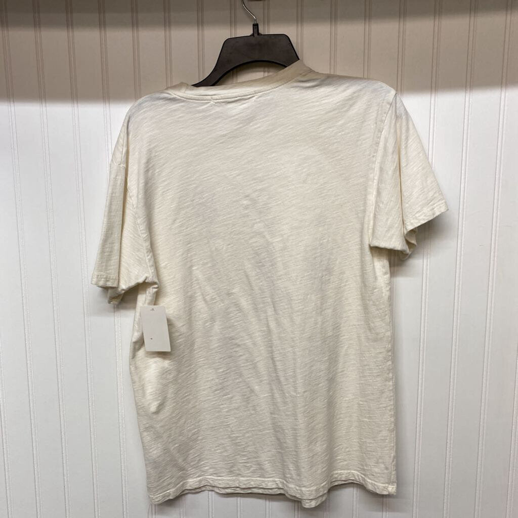GRAPHIC TEE