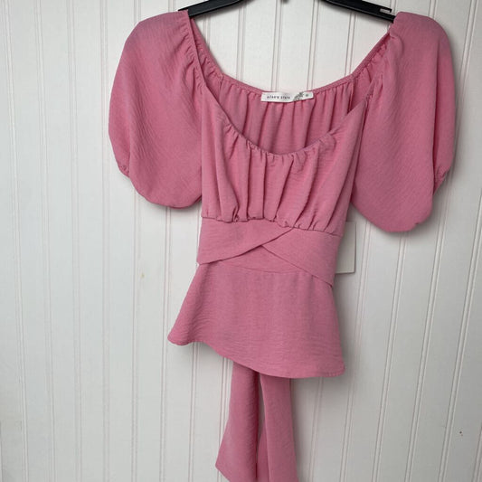 SHORT SLEEVE CROPPED BLOUSE