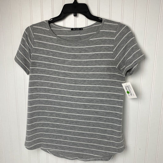 GRAY STRIPE BASIC TOP