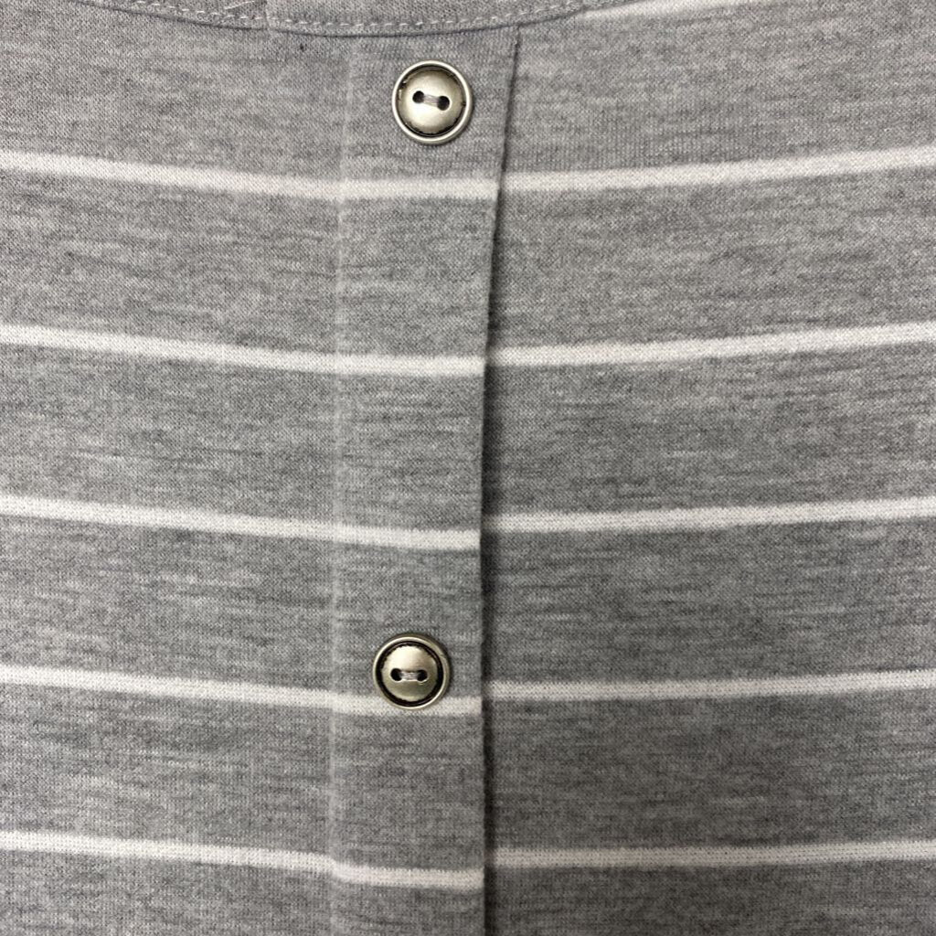 GRAY STRIPE BASIC TOP