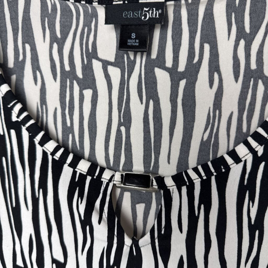 SHORT SLEEVE TOP