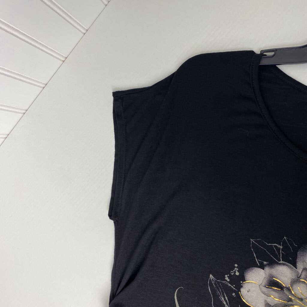 EMBELLISHED SHORT SLEEVE TEE