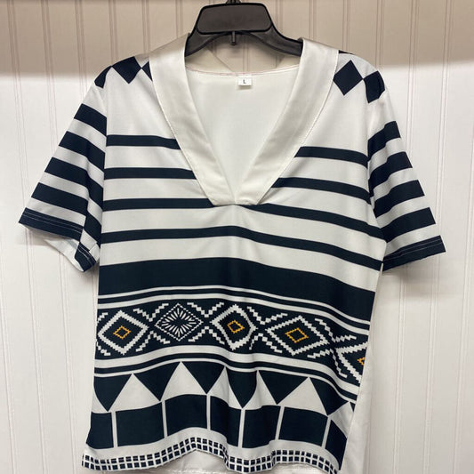 SHORT SLEEVE COLLARED V NECK TOP