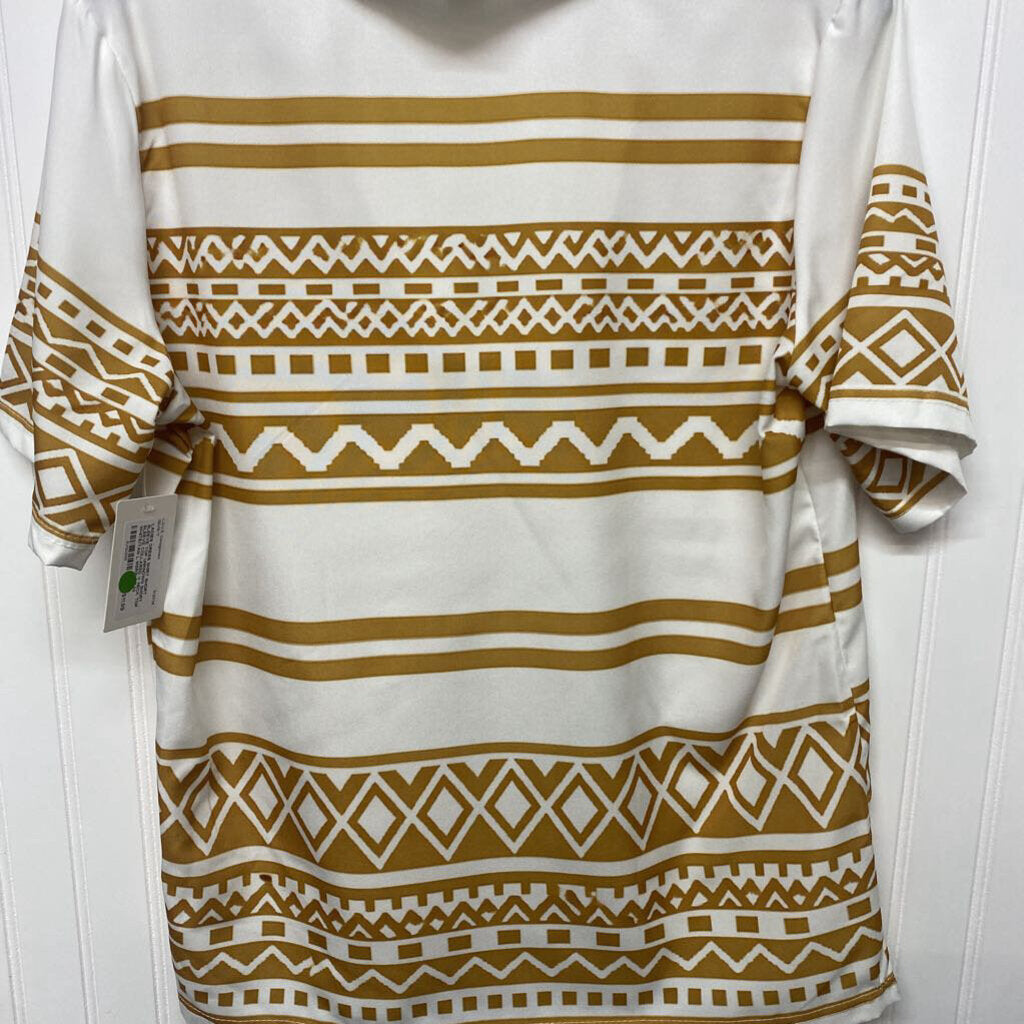SHORT SLEEVE COLLARED V NECK TOP