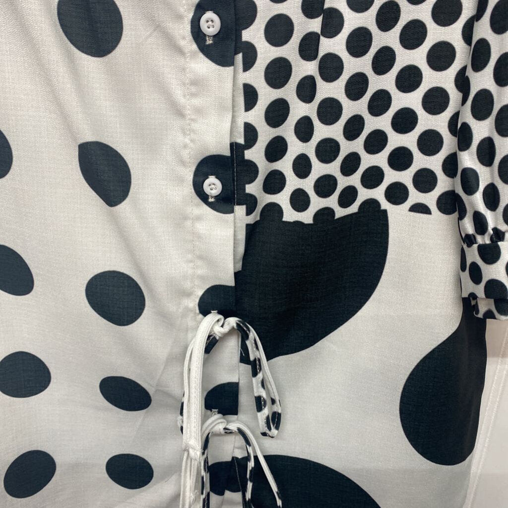 SHORT SLEEVE POLKA DOT TOP