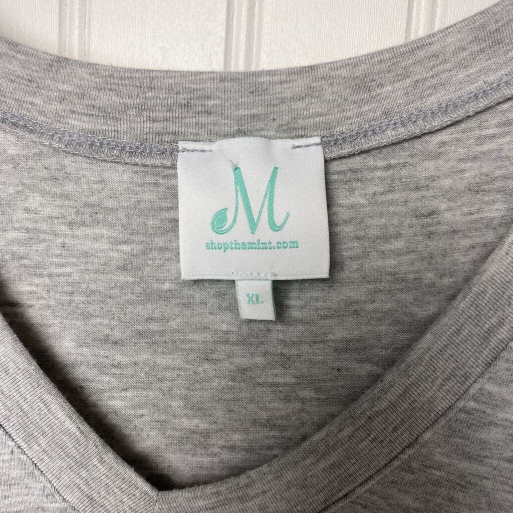 V NECK SHORT SLEEVE TEE