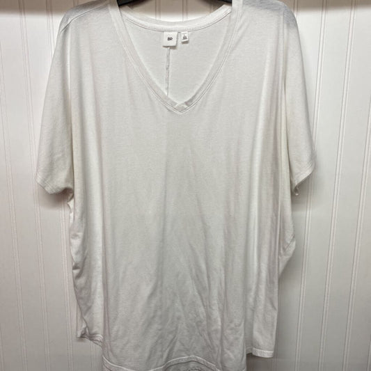 SHORT SLEEVE V NECK TEE